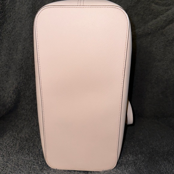 COPY - Michael Kors Tote Bag - Picture 6 of 6